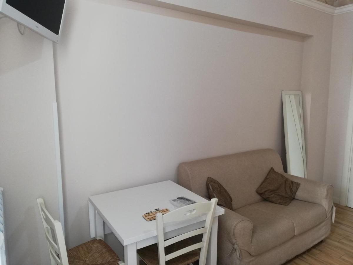 Al Rosa Antico Hotel Монополи Екстериор снимка
