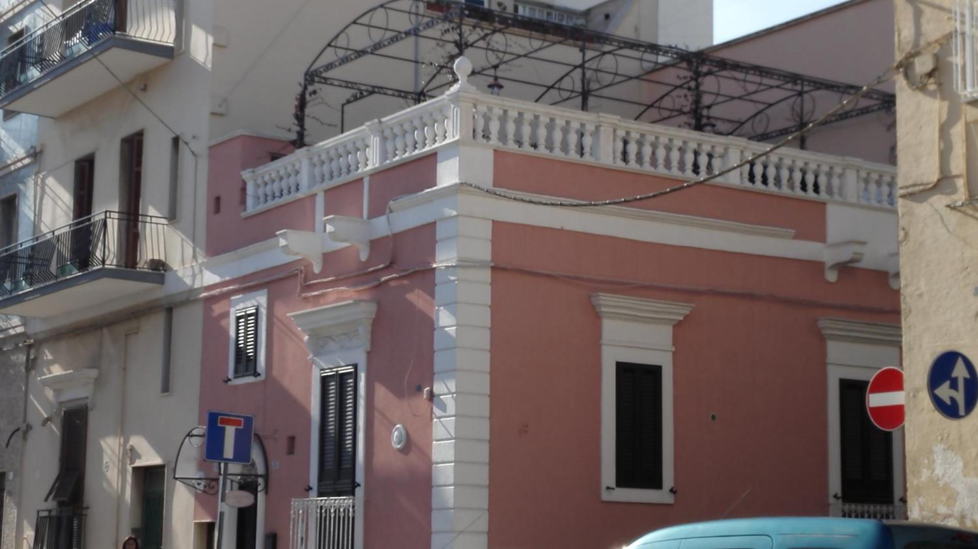 Al Rosa Antico Hotel Монополи Екстериор снимка