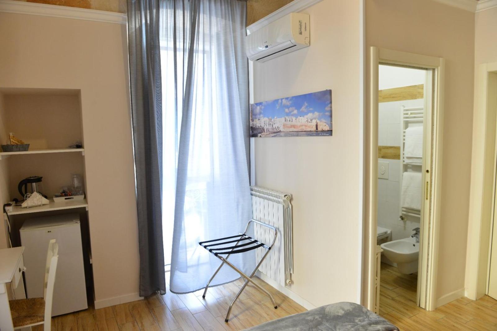 Al Rosa Antico Hotel Монополи Екстериор снимка