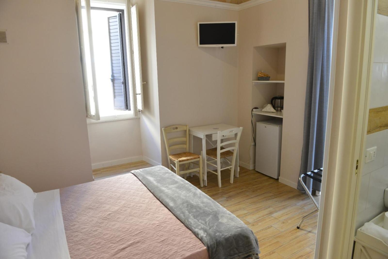 Al Rosa Antico Hotel Монополи Екстериор снимка