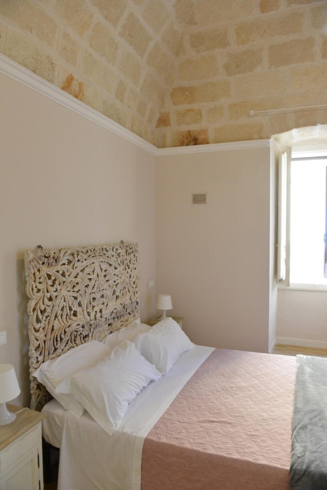 Al Rosa Antico Hotel Монополи Екстериор снимка